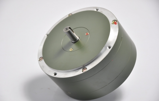 力矩電機(jī)控制器是否通用呢？